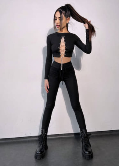 Костюм:  легінси та топ з шнурівкою зі страз Костюм:  легінси та топ з шнурівкою зі страз | PUSHKA SHOP