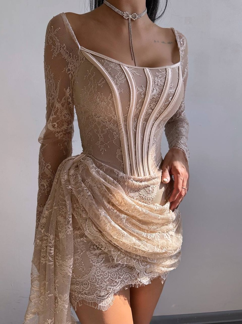 Мереживна сукня міні зі шлейфом Мереживна сукня міні зі шлейфом | PUSHKA SHOP