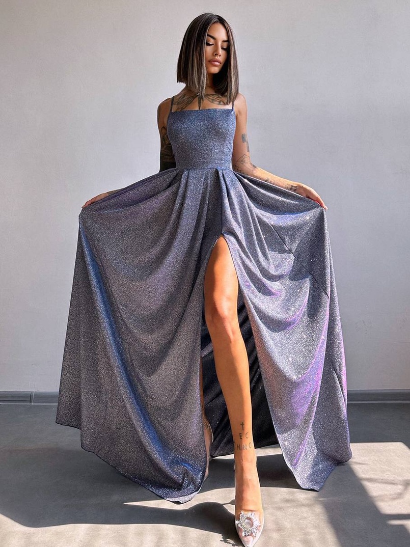 Сяюча сукня максі  зі шнурівкою на спинці Сяюча сукня максі  зі шнурівкою на спинці | PUSHKA SHOP