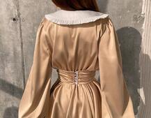 Сукня з коміром та об'ємними рукавами з широким поясом Сукня з коміром та об'ємними рукавами з широким поясом | PUSHKA SHOP