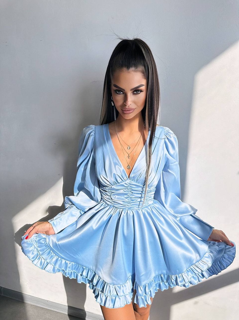 Атласна сукня з пишною подвійною спідницею та об‘ємними рукавами | PUSHKA SHOP