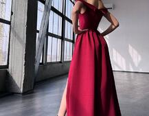 Сукня максі  з розрізом на спідниці  Сукня максі  з розрізом на спідниці  | PUSHKA SHOP