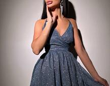 Блискуча сукня з пишною спідницею та шнурівкою на спинці Блискуча сукня з пишною спідницею та шнурівкою на спинці | PUSHKA SHOP