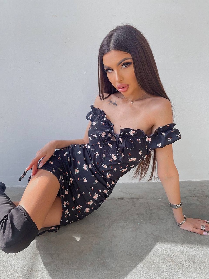 Цветочное платье мини с корсетной вставкой  на талии и присобранной юбкой  Цветочное платье мини с корсетной вставкой  на талии и присобранной юбкой  | PUSHKA SHOP