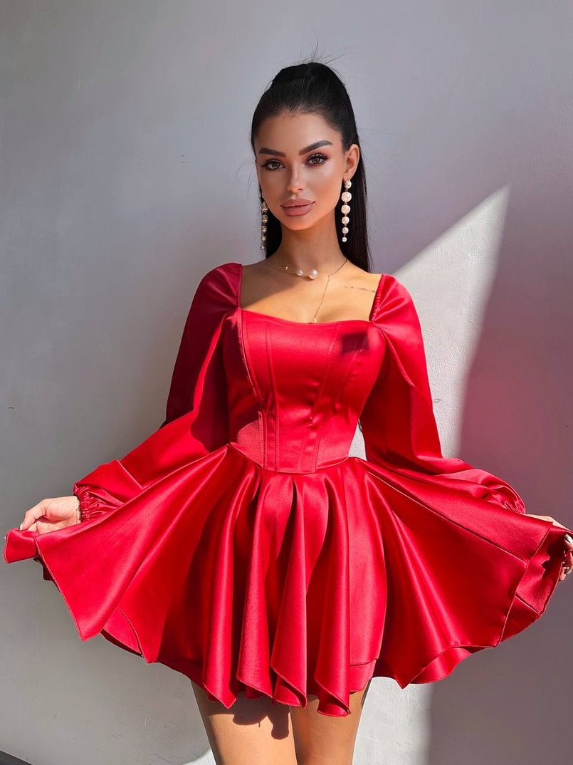 Атласна корсетна сукня з пишною подвійною спідницею та об‘ємними рукавами Атласна корсетна сукня з пишною подвійною спідницею та об‘ємними рукавами | PUSHKA SHOP