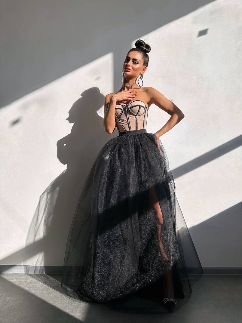 Комплект: корсет бюстьє декорований стразами + пишна спідниця максі  Ручна робота  Комплект: корсет бюстьє декорований стразами + пишна спідниця максі  Ручна робота  | PUSHKA SHOP