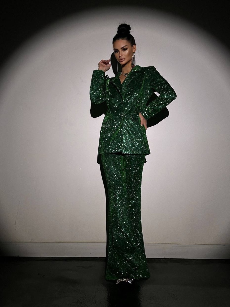 Костюм: піджак на підкладці, штани кльош+ топ з чашечками Костюм: піджак на підкладці, штани кльош+ топ з чашечками | PUSHKA SHOP