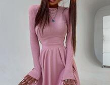 Приталенное трикотажное платье с открытой спинкой  Приталенное трикотажное платье с открытой спинкой  | PUSHKA SHOP