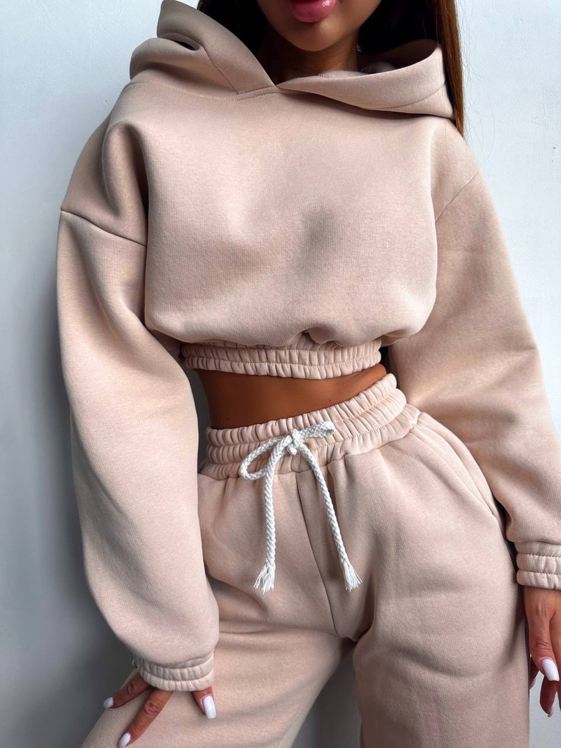 Базовий костюм на флісі з об'ємними капюшоном Базовий костюм на флісі з об'ємними капюшоном | PUSHKA SHOP