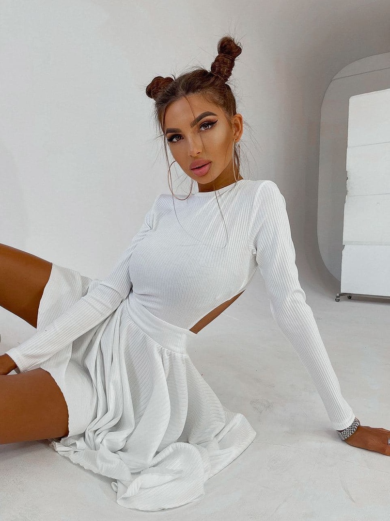 Приталенное трикотажное платье с открытой спинкой  Приталенное трикотажное платье с открытой спинкой  | PUSHKA SHOP