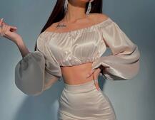 Атласный комплект, декорированный стразами Атласный комплект, декорированный стразами | PUSHKA SHOP