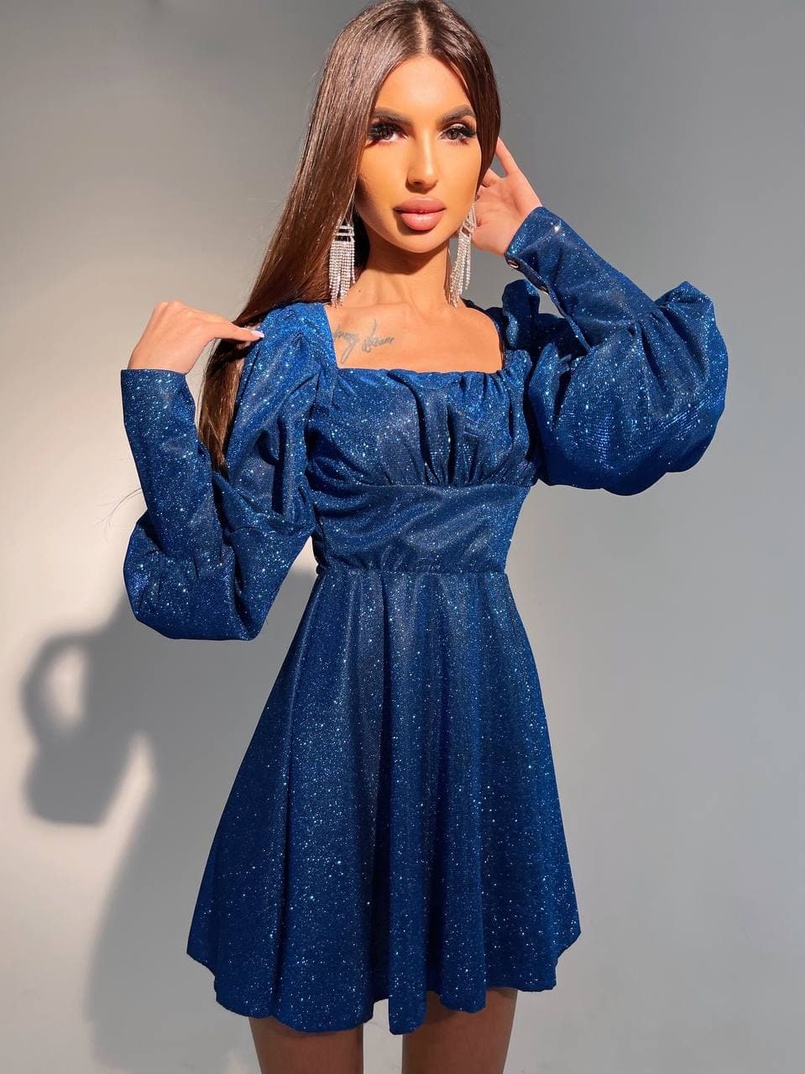 Блестящее платье с объемными рукавами  Блестящее платье с объемными рукавами  | PUSHKA SHOP