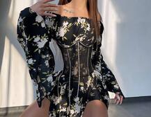 Сукня асиметричного крою з розкльошеними рукавами + корсет декорований стразами Ручна робота Сукня асиметричного крою з розкльошеними рукавами + корсет декорований стразами Ручна робота | PUSHKA SHOP