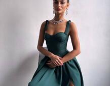 Сукня максі із чашечками та корсетним верхом Сукня максі із чашечками та корсетним верхом | PUSHKA SHOP