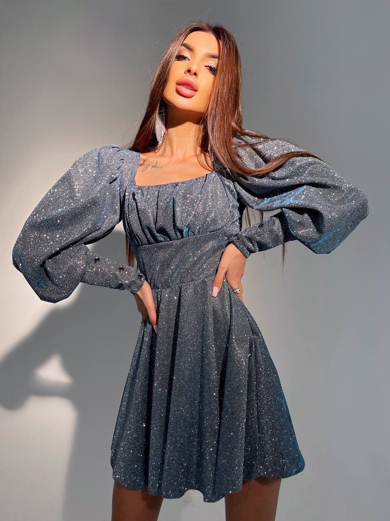 Блестящее платье с объемными рукавами  Блестящее платье с объемными рукавами  | PUSHKA SHOP