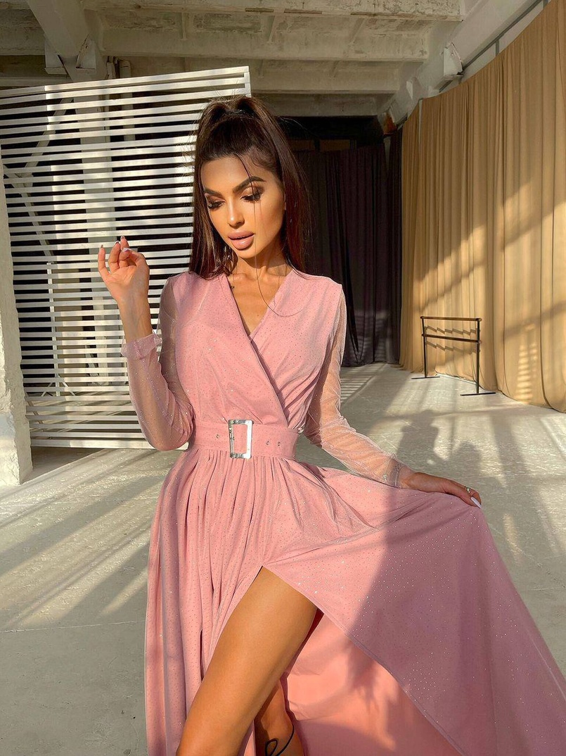 Блискуча сукня-міді із запахом на грудях і розрізом на спідниці з широким поясом  Блискуча сукня-міді із запахом на грудях і розрізом на спідниці з широким поясом  | PUSHKA SHOP