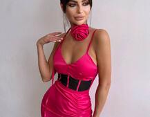 Сукня - міні з драпіруванням та трояндою-чокером Сукня - міні з драпіруванням та трояндою-чокером | PUSHKA SHOP