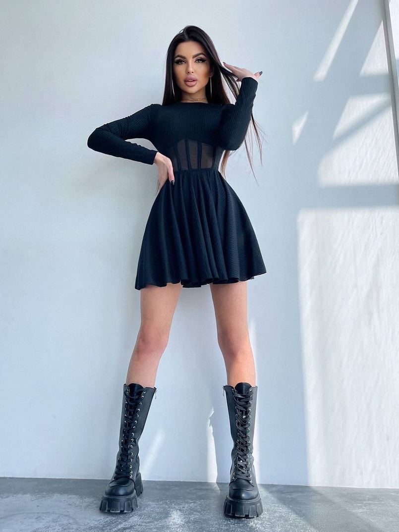 Приталена сукня з корсетною вставкою та спідницею-сонцем Приталена сукня з корсетною вставкою та спідницею-сонцем | PUSHKA SHOP