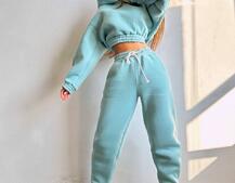 Базовий костюм на флісі з об'ємними капюшоном Базовий костюм на флісі з об'ємними капюшоном | PUSHKA SHOP