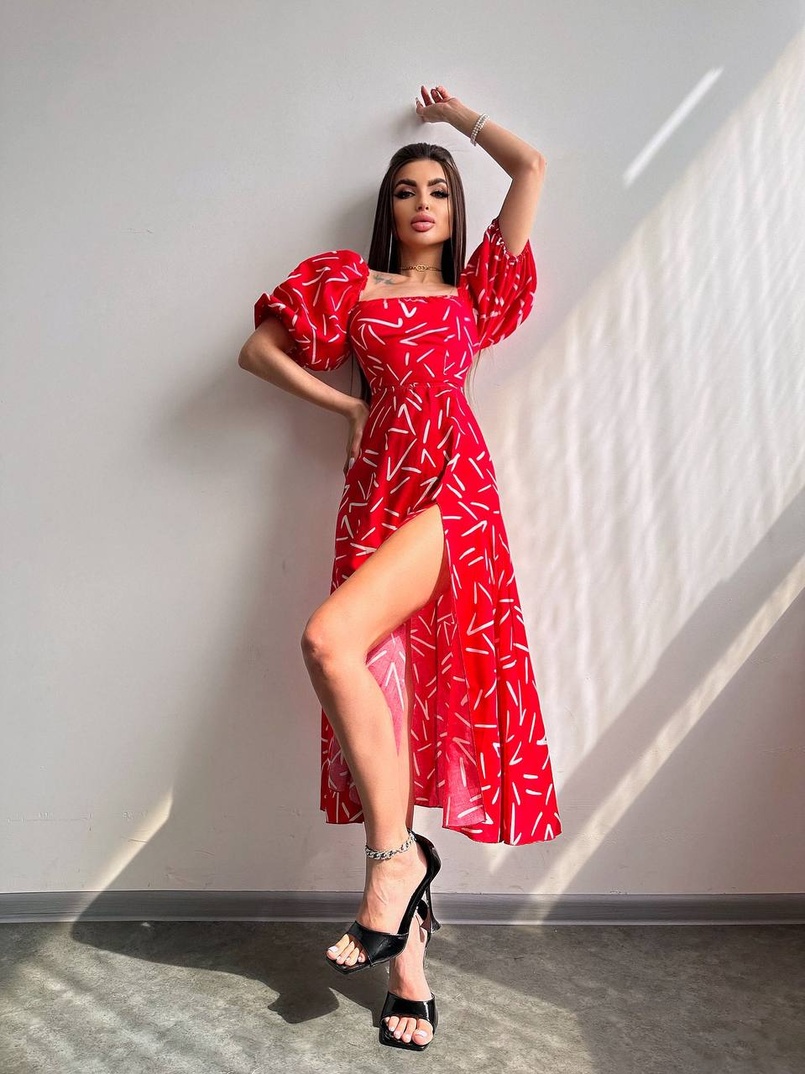 Сукня -міді зі шнурівкою на спинці та розрізом на ніжці Сукня -міді зі шнурівкою на спинці та розрізом на ніжці | PUSHKA SHOP