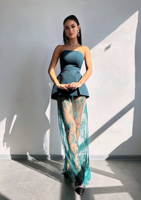 Комплект: піджак + блуза з баской + мереживна спідниця-шорти  Комплект: піджак + блуза з баской + мереживна спідниця-шорти  | PUSHKA SHOP