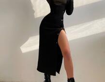 Трикотажное платье на кнопках с вырезом каре   | PUSHKA SHOP