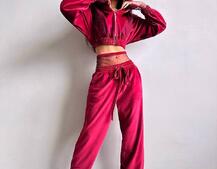 Велюровий комплект декорований стразами( бомбер+ рукавички+ штани + трусики) Велюровий комплект декорований стразами( бомбер+ рукавички+ штани + трусики) | PUSHKA SHOP