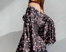 Платье  ассиметричного кроя с расклешенными рукавами + корсет декорированный стразами  Платье  ассиметричного кроя с расклешенными рукавами + корсет декорированный стразами  | PUSHKA SHOP