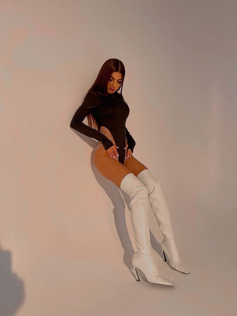 Боди, декорированный цепочками  Боди, декорированный цепочками  | PUSHKA SHOP