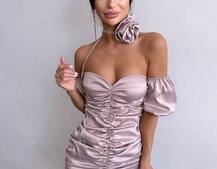 Сукня - міні з драпіруванням та трояндою-чокером | PUSHKA SHOP