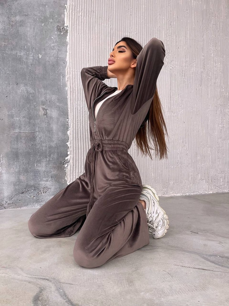 Велюровий комбінезон  Велюровий комбінезон  | PUSHKA SHOP