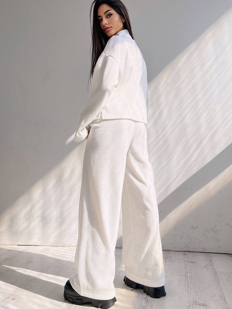 Повсякденний костюм із теплого трикотажу-рубчика Повсякденний костюм із теплого трикотажу-рубчика | PUSHKA SHOP