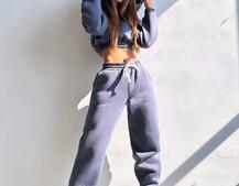 Базовий костюм на флісі з об'ємними капюшоном Базовий костюм на флісі з об'ємними капюшоном | PUSHKA SHOP