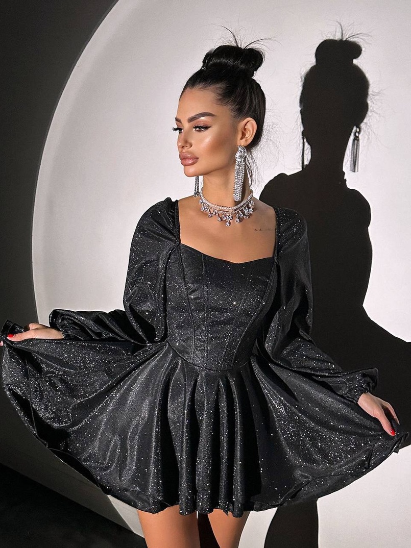 Сяюча корсетна сукня з пишною подвійною спідницею та об‘ємними рукавами | PUSHKA SHOP