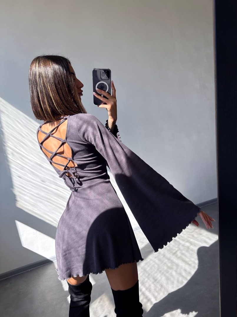 Трикотажна сукня зі шнурівкою на спинці    Трикотажна сукня зі шнурівкою на спинці    | PUSHKA SHOP