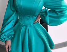 Атласна корсетна сукня з пишною подвійною спідницею та об‘ємними рукавами Атласна корсетна сукня з пишною подвійною спідницею та об‘ємними рукавами | PUSHKA SHOP