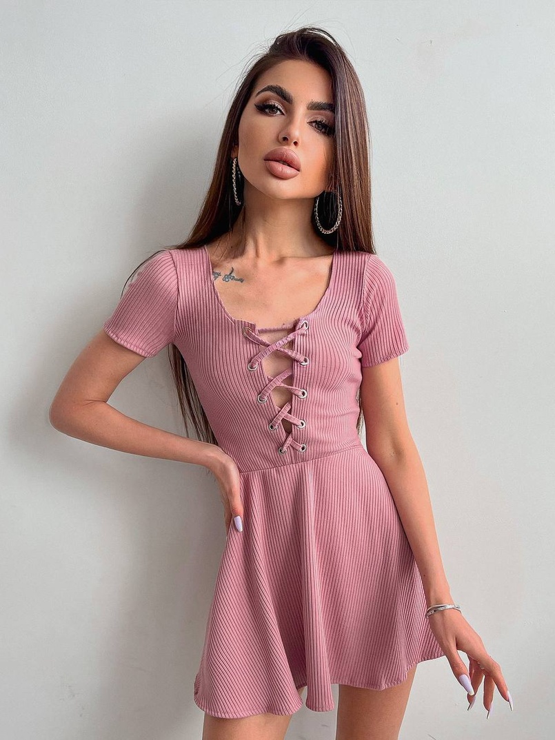 Трикотажное платье-мини со шнуровкой на груди  Трикотажное платье-мини со шнуровкой на груди  | PUSHKA SHOP