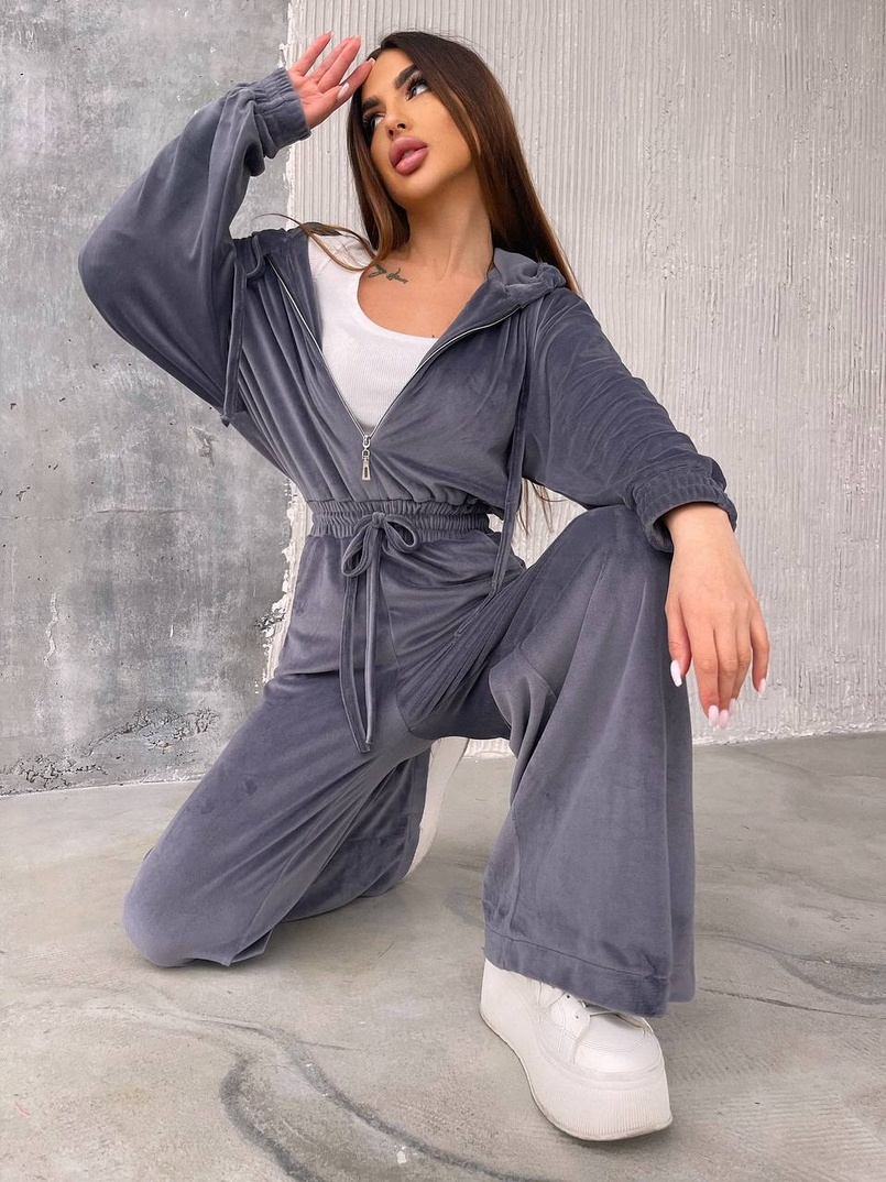 Велюровий комбінезон  Велюровий комбінезон  | PUSHKA SHOP