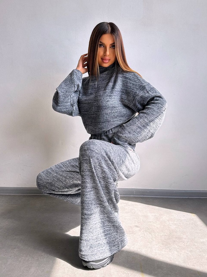 Трикотажний базовий комплект: світшот + штани  Трикотажний базовий комплект: світшот + штани  | PUSHKA SHOP