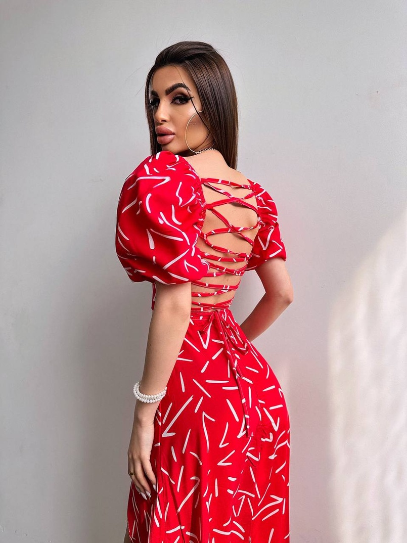 Сукня -міді зі шнурівкою на спинці та розрізом на ніжці Сукня -міді зі шнурівкою на спинці та розрізом на ніжці | PUSHKA SHOP