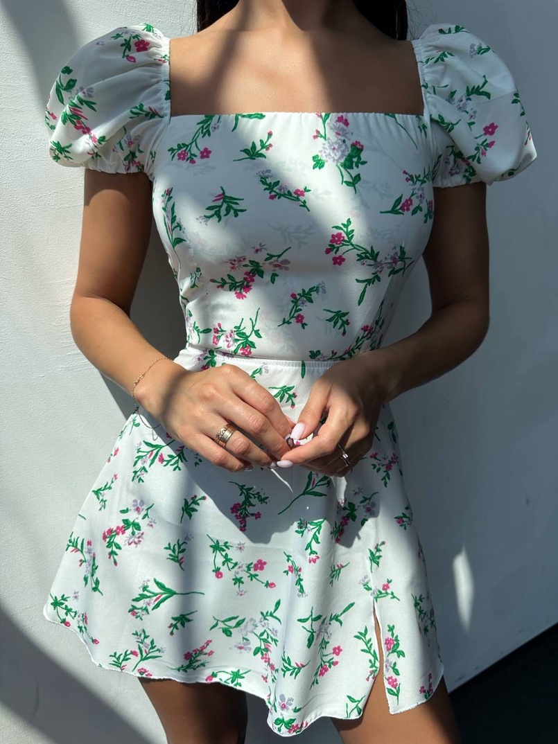 Сукня- міні у квітковий принт зі шнурівкою на спинці Сукня- міні у квітковий принт зі шнурівкою на спинці | PUSHKA SHOP