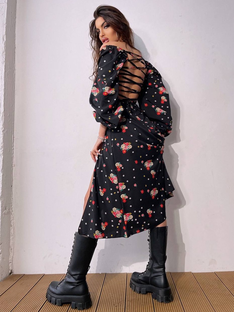 Квіткова сукня-міді зі шнурівкою на спинці та розрізом на ніжці Квіткова сукня-міді зі шнурівкою на спинці та розрізом на ніжці | PUSHKA SHOP