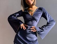 Оксамитова сукня,  декорована стразами з розкльошоними рукавами  Оксамитова сукня,  декорована стразами з розкльошоними рукавами  | PUSHKA SHOP