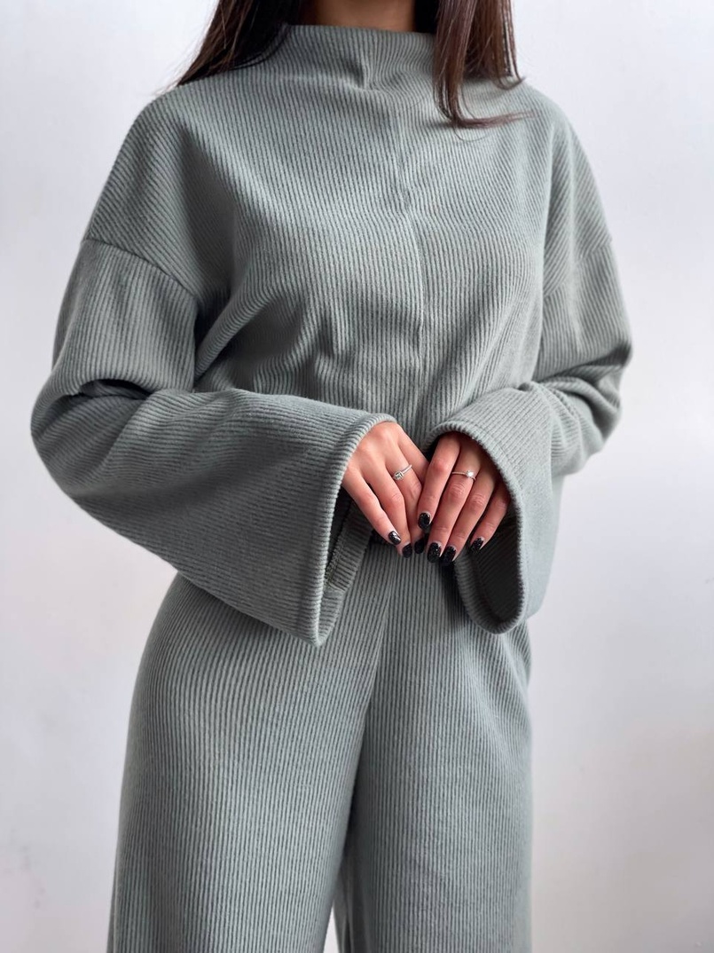 Повсякденний костюм із теплого трикотажу-рубчика Повсякденний костюм із теплого трикотажу-рубчика | PUSHKA SHOP