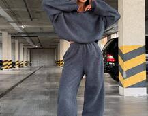 Теплий та мʼякий комплект: Обʼємний худі з капюшоном та штани з манжетами  Дуже приємний до тіла Теплий та мʼякий комплект: Обʼємний худі з капюшоном та штани з манжетами  Дуже приємний до тіла | PUSHKA SHOP