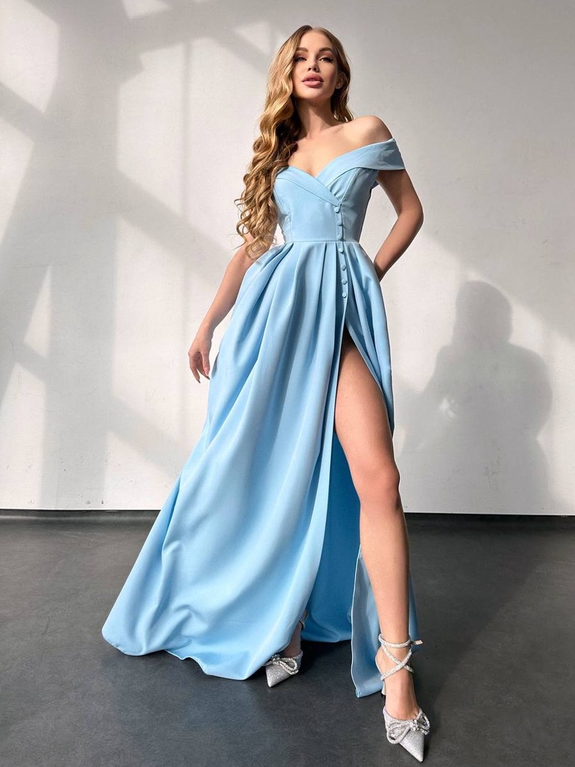 Сукня максі  з розрізом на спідниці  Сукня максі  з розрізом на спідниці  | PUSHKA SHOP