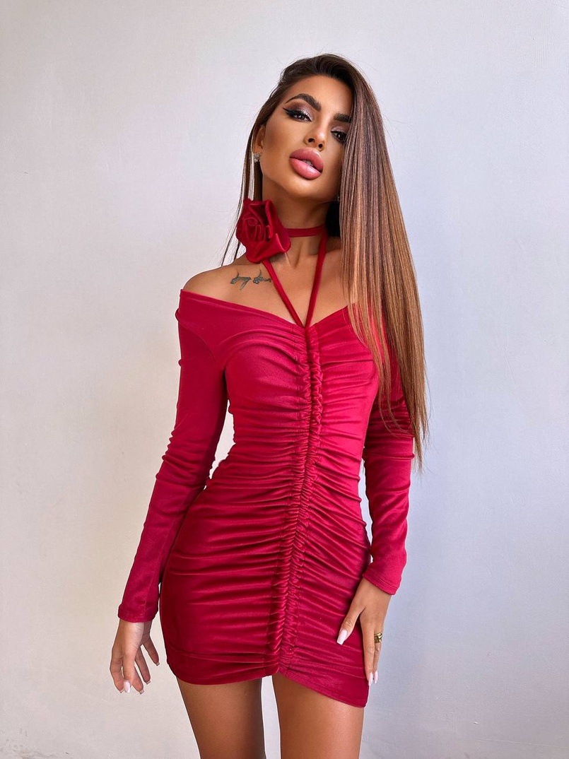 Оксамитова сукня  із зав'язкою на шию з трояндою | PUSHKA SHOP