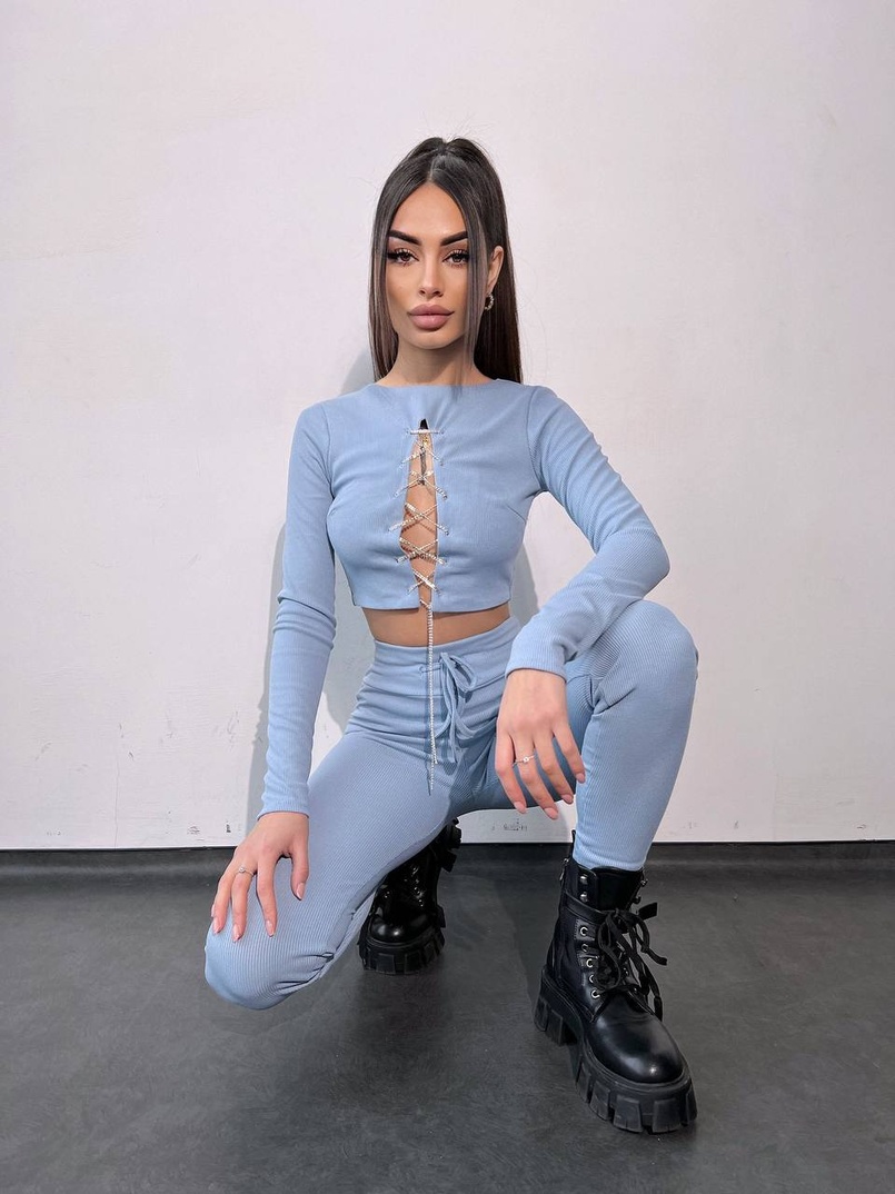 Костюм:  легінси та топ з шнурівкою зі страз Костюм:  легінси та топ з шнурівкою зі страз | PUSHKA SHOP