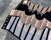 Корсет на кісточках зі шнурівкою, декорований бахромою зі страз Корсет на кісточках зі шнурівкою, декорований бахромою зі страз | PUSHKA SHOP