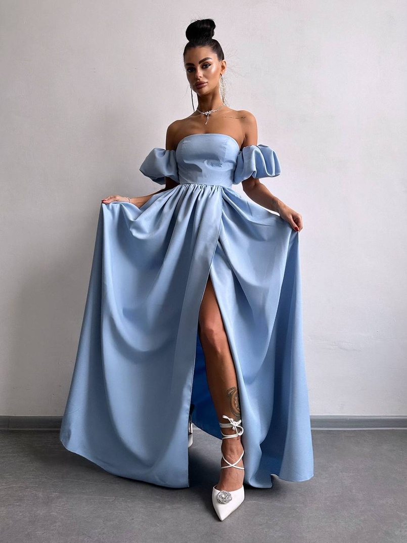 Сукня максі  з розрізом на спідниці та об’ємними рукавами  | PUSHKA SHOP